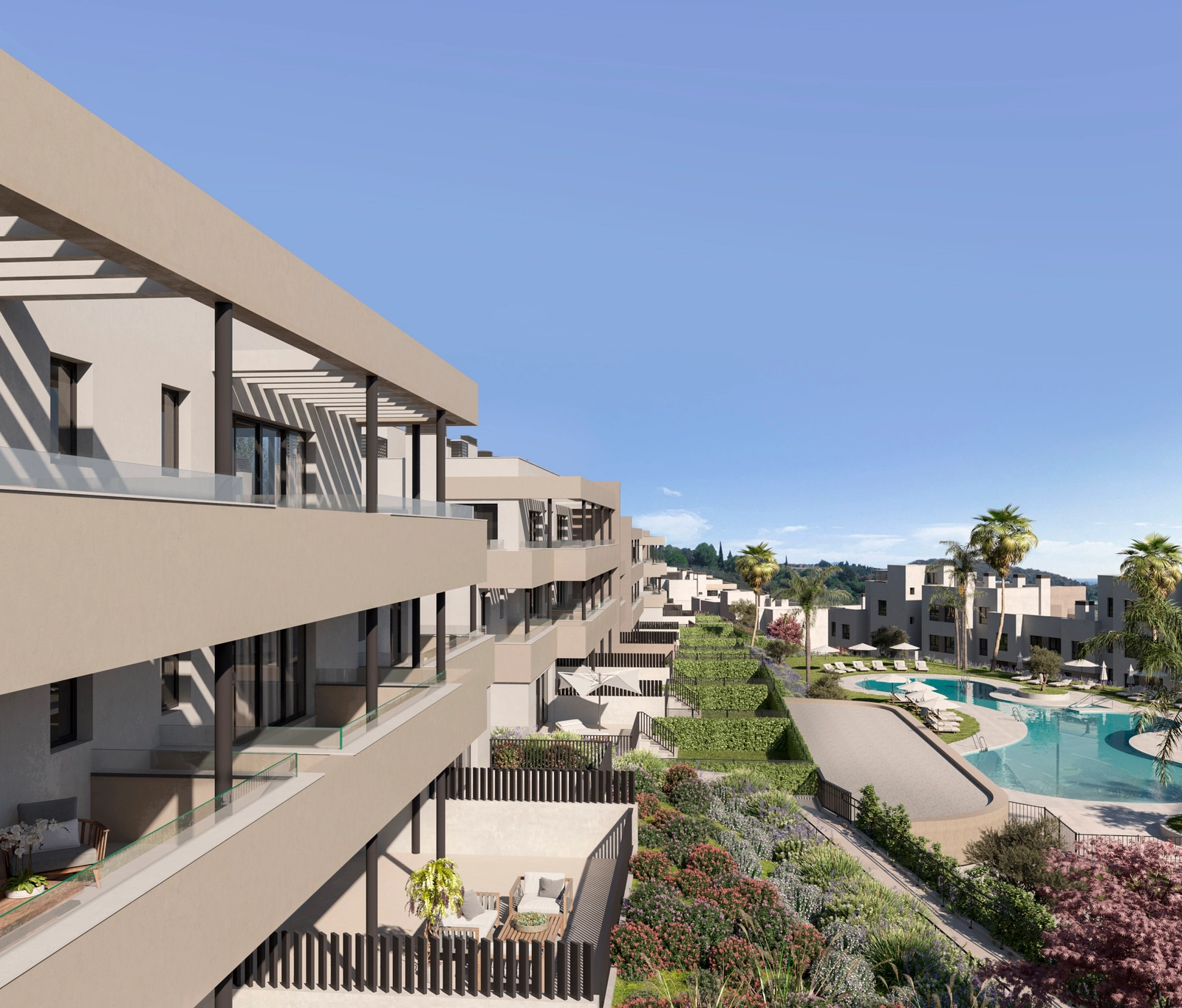 Bebyggelsens smukke terrasserede design sikrer privatliv og fremragende udsigt over fællesområderne.