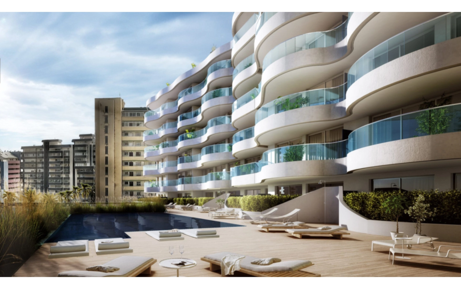 Den fælles swimmingpool og solterrasse, et perfekt sted at slappe af og nyde solen på Costa del Sol.