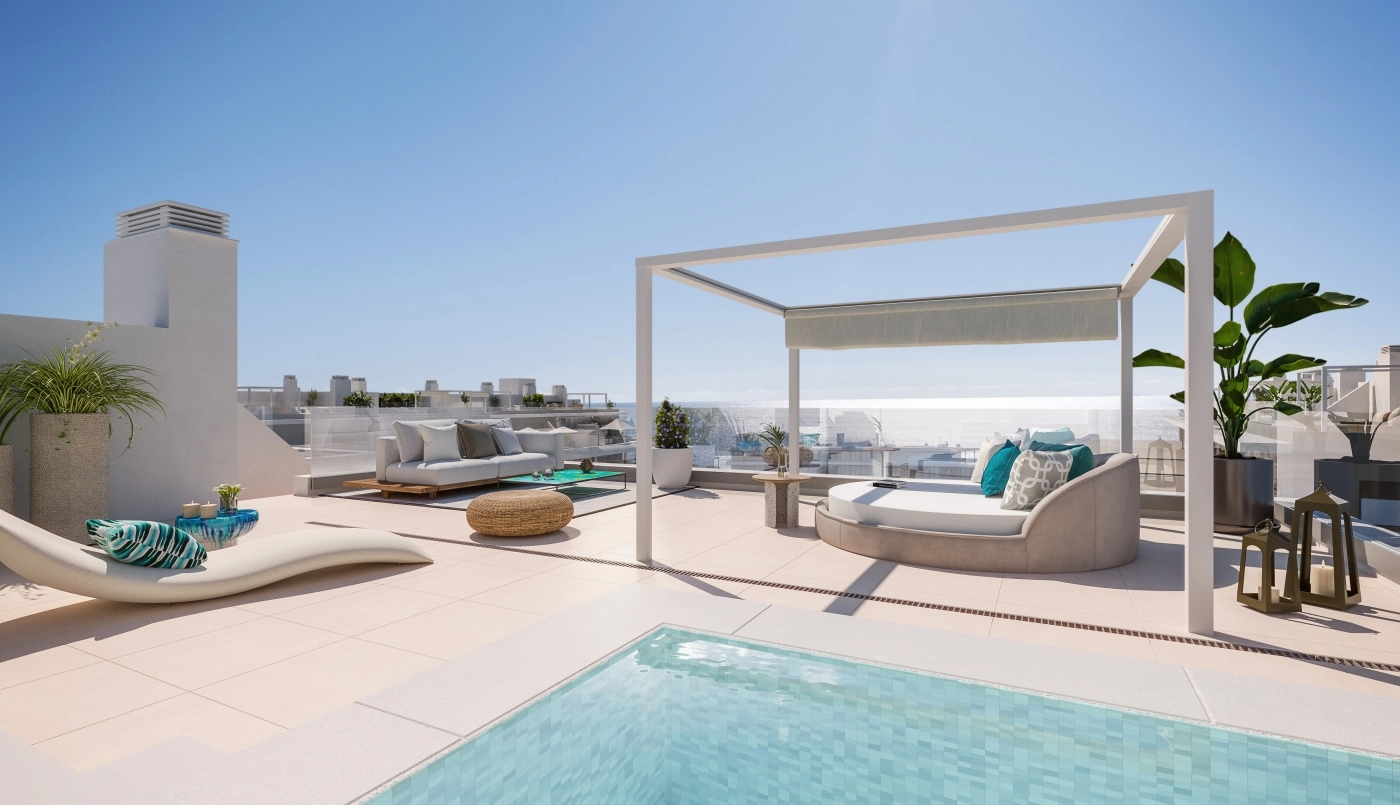 Forestil dig at slappe af på din eksklusive penthouse-terrasse med panoramaudsigt over havet langs Costa del Sol.