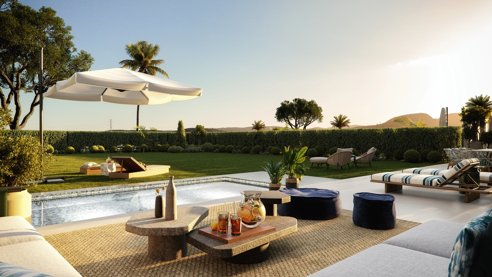 Udvalgte boliger i stueetagen har private haver og swimmingpools for ultimativ afslapning.